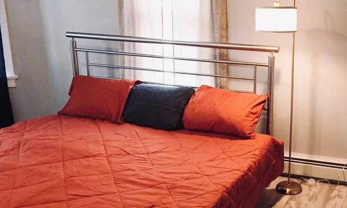Providence Casa | Cozy 2 Bedroom Apartment in Providence | Refresh in a Luxe King Bed