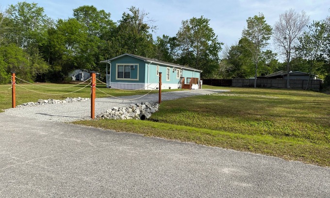 Ocean Isle Beach Casa | Cozy 2-bedroom home close to beaches & parks