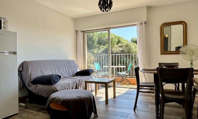 Collioure Apartamento | Apartamento céntrico con balcón y parking, a pasos de la playa - Mascotas permitidas