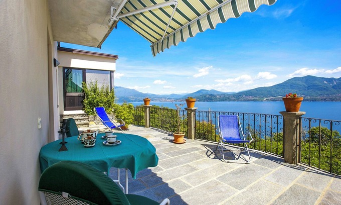 Gonte Apartamento | Acogedor apartamento 2½-habitación con terraza y fantásticas vistas del lago