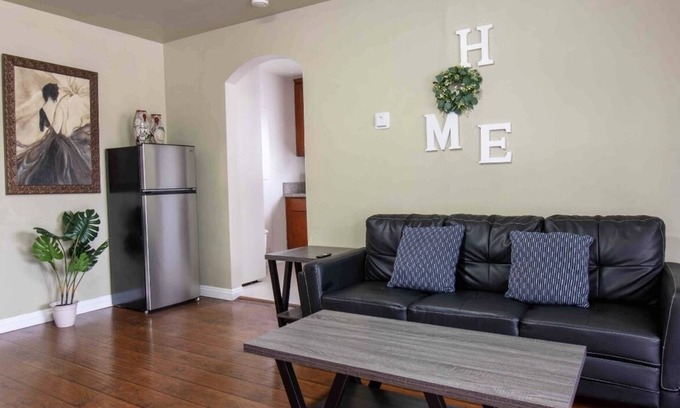 Alhambra Apartamento | Cozy 2B1B Retreat: Great Transit & Quiet Street