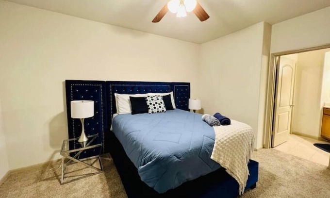 Webster Apartamento | Cozy 2BR Apt in Webster Home away from Home!