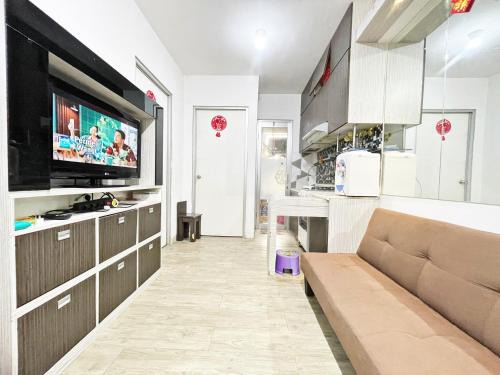 Pluit Apartamento | Cozy 2BR Apt with direct access to Mall @Green Bay Pluit Apartment