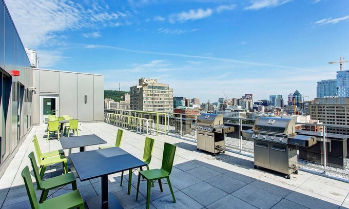 Little Burgundy Apartamento | Cozy 2BR Apt with Patio and Prime Spot Near Metro