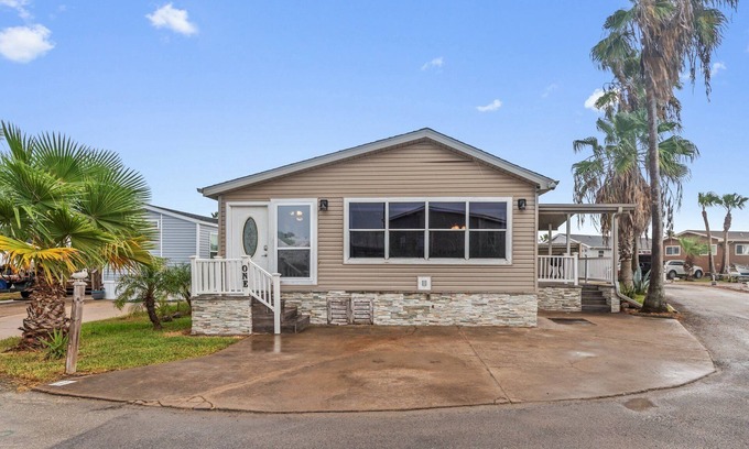 Port Isabel Cabaña | Cozy 2BR cottage in Port Isabel, perfect for families and pets! #1