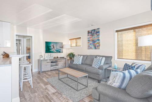 Balboa Peninsula Casa | Cozy 2Br Cottage W Ac & Prime Location One House From Sand By Beachview Rentals