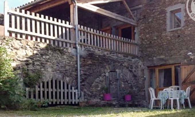 La Terrasse-sur-Dorlay Cabaña | Casa rural con encanto en el Parque del Pilat, ideal para actividades al aire libre y relajación