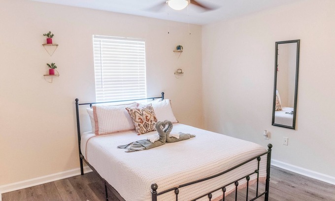 Gulfport Apartamento | Cozy 2Br Lake Front Apartment