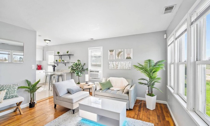 Grosse Pointe Apartamento | Cozy 3 bed 14 minutes from downtown!