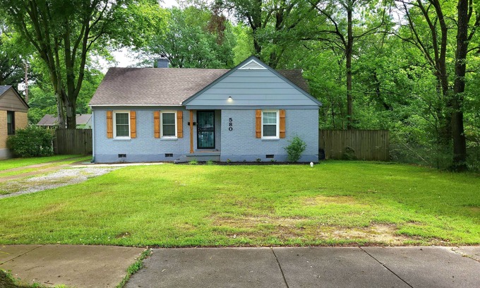 Memphis Casa | Cozy 3-Bed Oasis: Fully Furnished, Spacious Backyard, and Pet-Friendly Perks!
