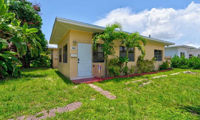 Miami Shores Apartamento | Cozy 3-Bedroom apartment in Miami with AC