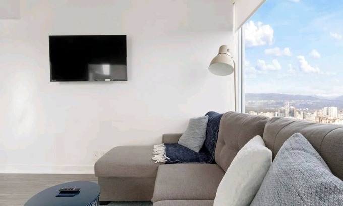 Kitchener Condominio | Cozy 3-bedroom condo with WiFi, fitness room in welcoming Kitchener