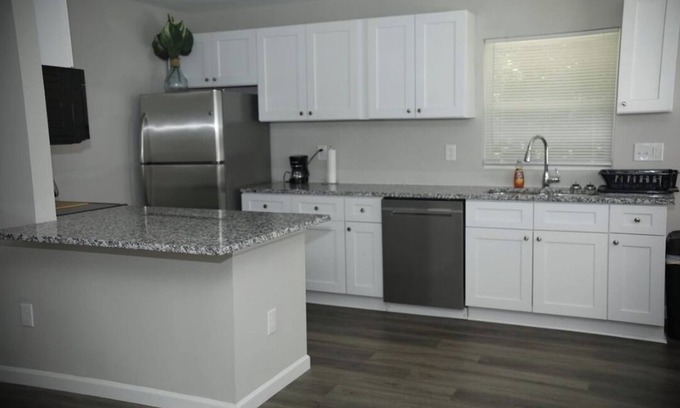 Winston - Salem Casa | Cozy 3-bedroom house in welcoming Winston-Salem with Alarm System