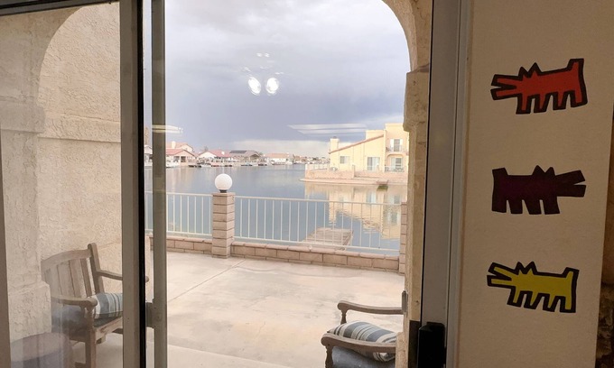 Silver Lakes Country Club Condominio | Cozy 3-bedroom Lakefront Condo Helendale