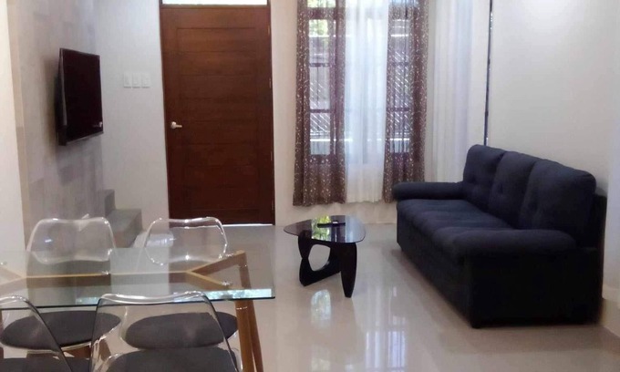 Cogon Casa | Cozy 3-bedroom condo with WiFi and fitness room in cool Tagbilaran City.