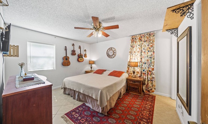 Center Point Casa | Cozy 3 Bedroom Ranch on Quiet Street Centrally Located in the Hill Country