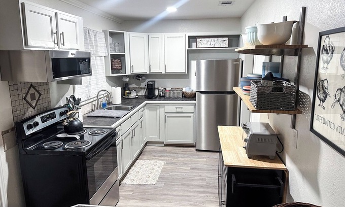 Rio Vista Casa | Cozy 3-Bedroom Retreat in San Marcos