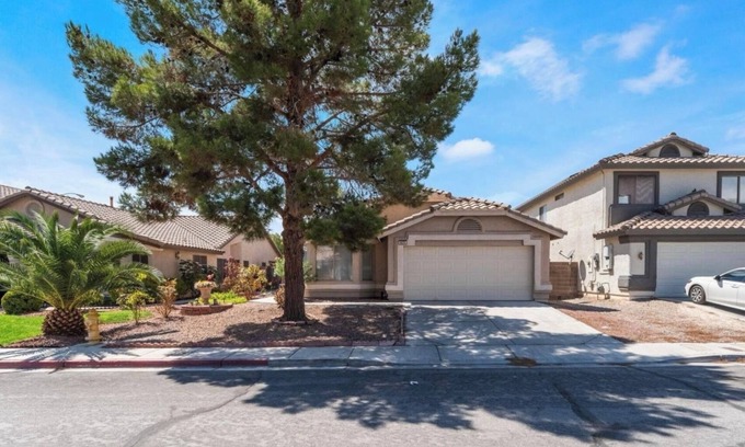 North Las Vegas Casa | Cozy 3 bedrooms, Sleeps 8 people.4605 Possum Berry Ln. North Las Vegas NVD.89081