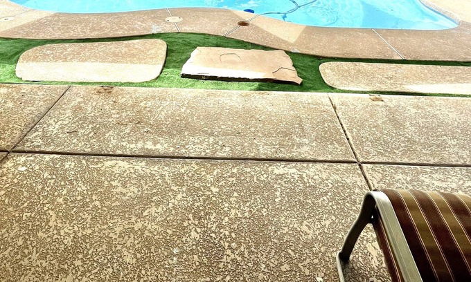 East Mesa Casa | Cozy 3 Br 2 Bath Mesa Home w/ Beautiful Pool and a Pool Table!