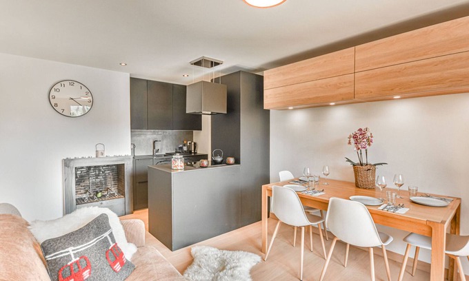 Les Gets Apartamento | Acogedor T2 con cabina para 5 pers, a 240m de pistas y 500m del centro, con balcón y chimenea