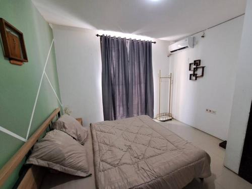 Banda Aceh Casa | Cozy 3BD Home w AC & Netflix