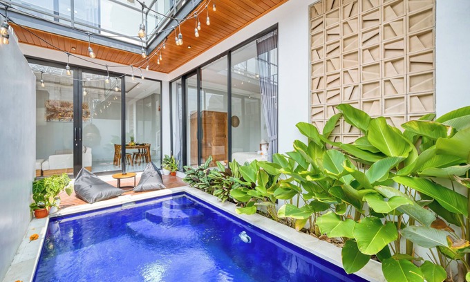 Cepaka Villa | Cozy 3bedroom villa Bliss, Close to Canggu, King bed,Tranquil!