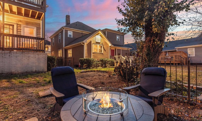Old Fourth Ward Apartamento | Cozy 3BR 2 bath + Firepit in Old Fourth Ward
