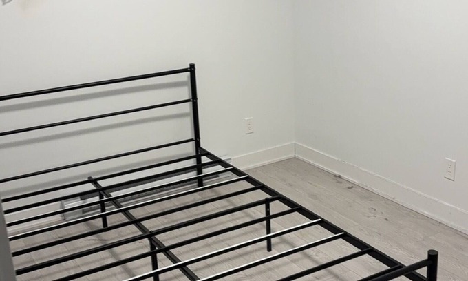 Longueuil Apartamento | Cozy 3BR Apt. | Close to Subway & Good Walkability