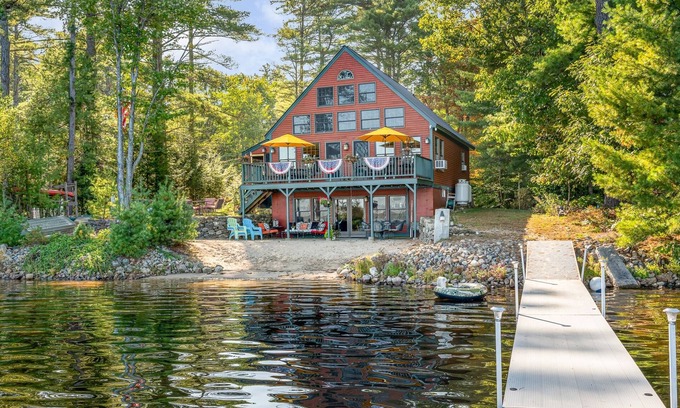 South Effingham Casa | Cozy 3BR+Enjoy Fall+Mountain & Lakefront Views