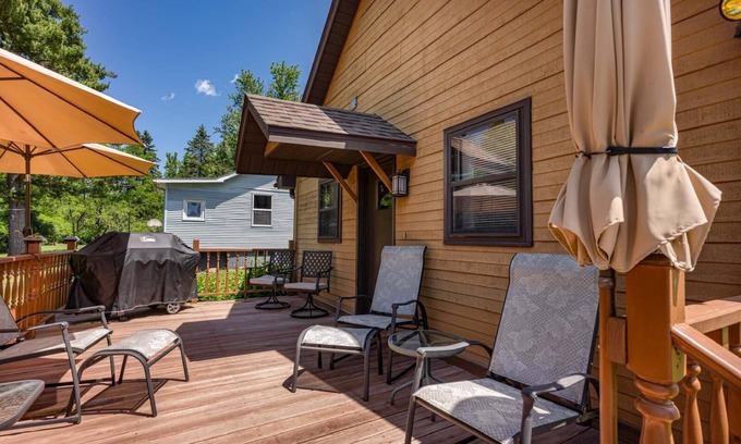 Wisconsin Dells Cabina | Cozy 4-bedroom cabin with WiFi, AC in fabulous Wisconsin Dells