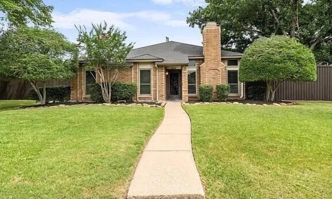 Coppell Casa | Cozy 4 BR home with a private backyard and pool