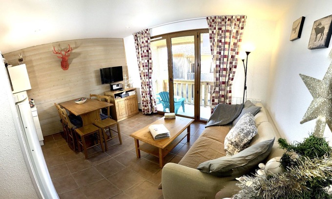 Les Angles Apartamento | Cozy 4-star apartment (heated swimming pool-sauna)