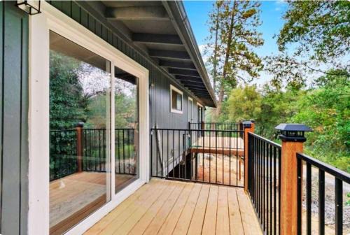 Auburn Apartamento | Cozy 4BR with King Bed and Furnace