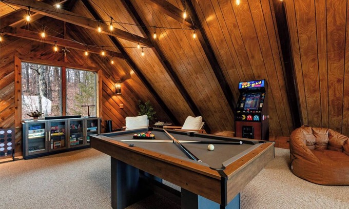Pedlars Edge Cabina | Cozy 6-bedroom cabin in Wintergreen Resort