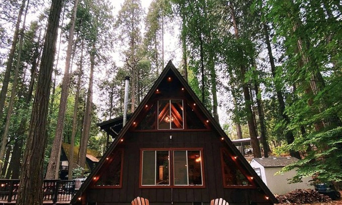 Sonora Cabina | Cozy A-Frame cabin in Twain Harte - 30 min to Dodge Ridge ski resort!