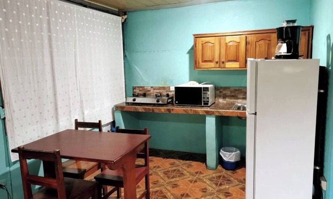 Manuel Antonio Apartamento | Cozy "ALMENDRO" Apartment at MANUEL ANTONIO/4 People