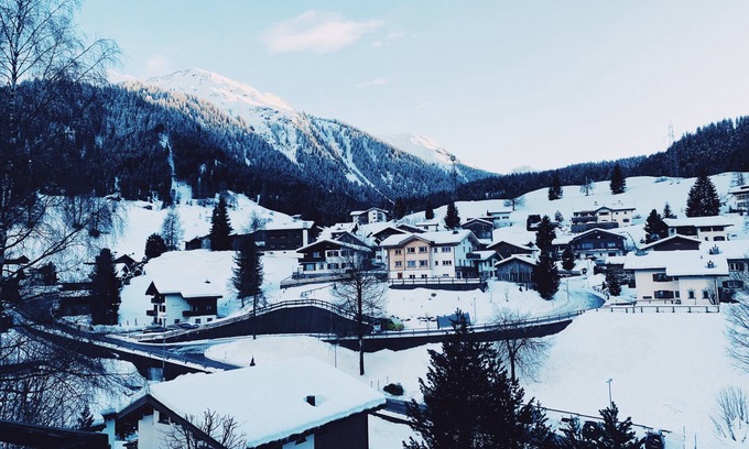 Klosters-Serneus Apartamento | Cozy Alpine Chic Studio in Klosers for all mountain lovers
