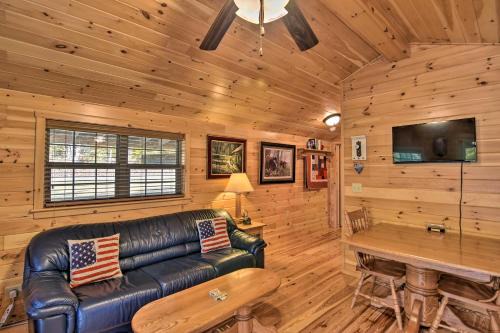 St George Casa | Cozy Anchors Away Cabin Hideaway with Fire Pit!