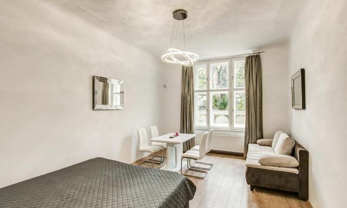 Josefov Apartamento | Cozy and Classy Apartment in the Old Town