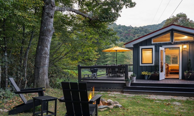Cullowhee Apartamento | Cozy and comfortable, recently update studio house near Highlands and Cashiers