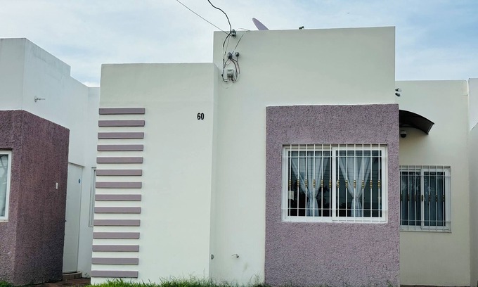 San Miguel Casa | cozy and comfy 2-bedroom San Miguel retreat