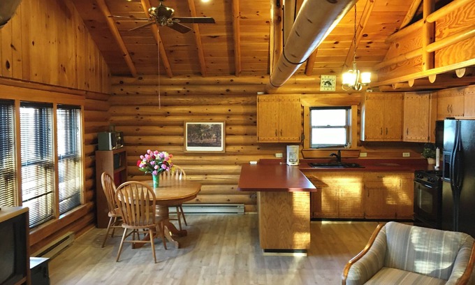 Rolette County Cabina | Cozy and peaceful 1-bedroom cabin with loft near peaceful Saint John, ND