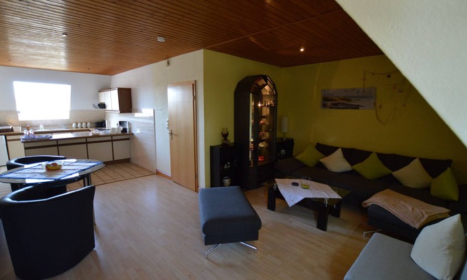 Tensbuttel Apartamento | Apartamento acogedor y espacioso en una zona tranquila con entrada independiente y WiFi