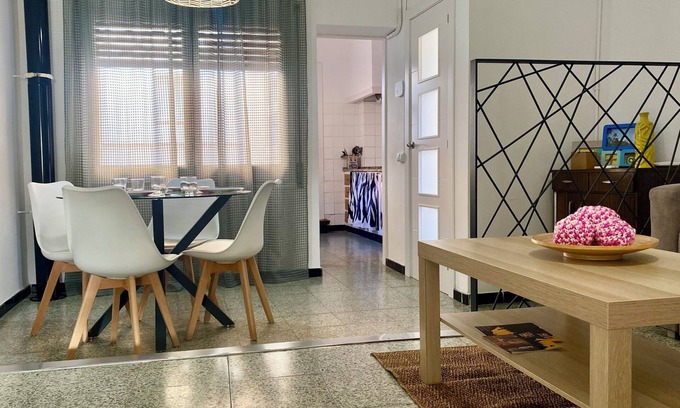 Sant Feliu de Guixols Apartamento | Acogedor apartamento 200 m de la playa
