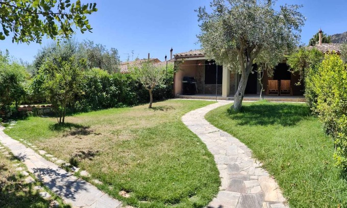 Villaggio Mandorli Casa | Cozy apartment nearby beach in Villasimius Sardinia