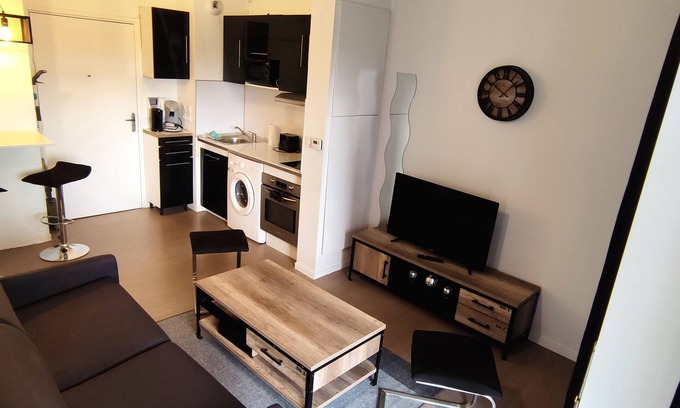 Bezons Apartamento | Cozy apartment F1, 12 min from La Défense and Paris/1min from the T2 streetcar