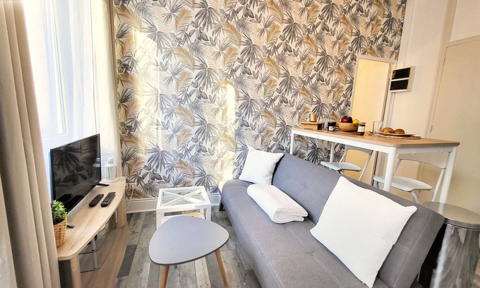 Epinal Apartamento | Cozy Apartment - Facing the train station, city center