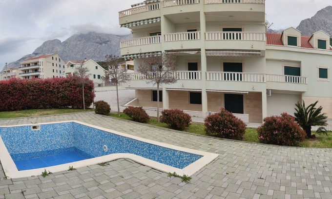Promajna Apartamento | Cozy apartment few meters from the beach!
