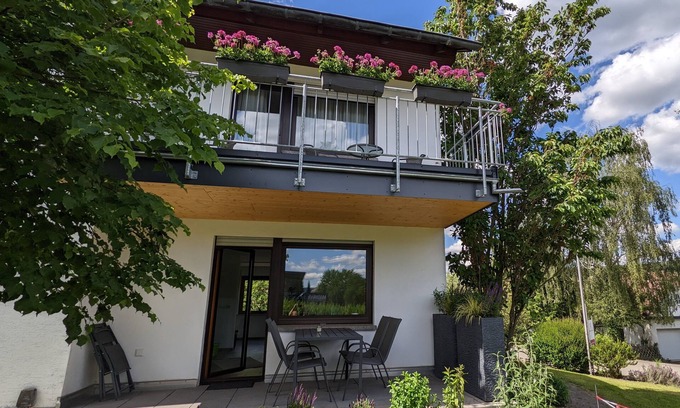 Osann-Monzel Apartamento | Acogedor apartamento con balcón.