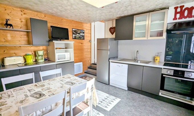 Travexin Apartamento | Apartamento acogedor en La Bresse con terraza y parking, mascotas permitidas